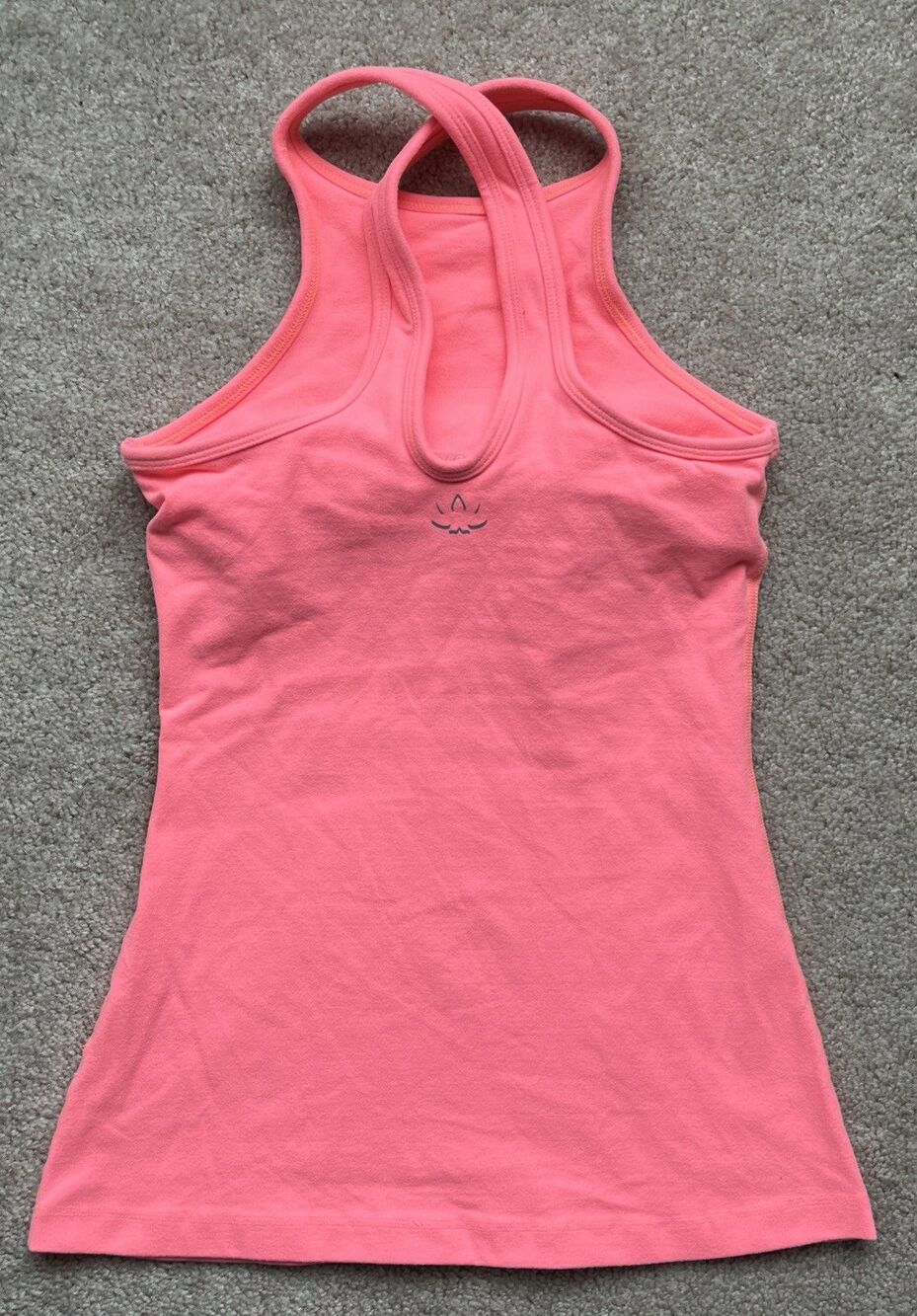 Beyond Yoga Tank Top XS Pink Salmon Under Lock & Keyhole Shelf Bra Crisscross